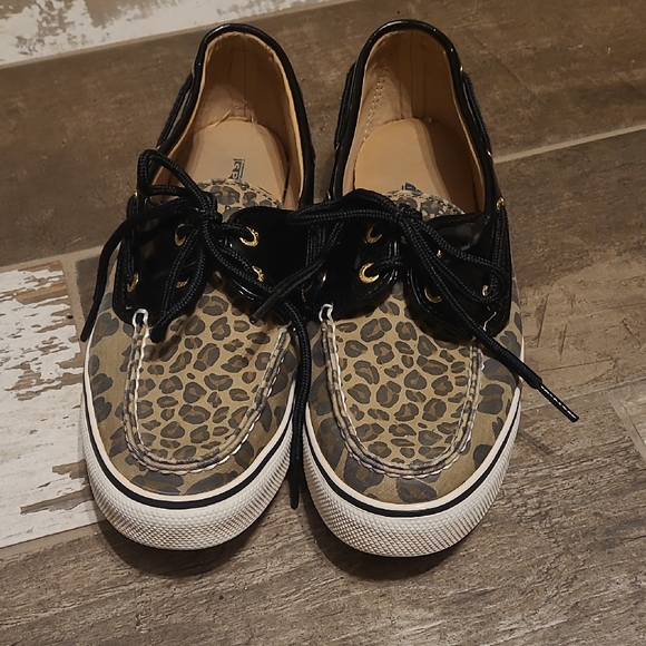 Sperry Leopard Print Boat Shoes with Black Laces & Patent Leather - Picture 1 of 6